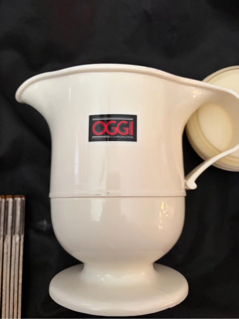 OGGI Cream Plastic Pitcher - Cream White Serveware